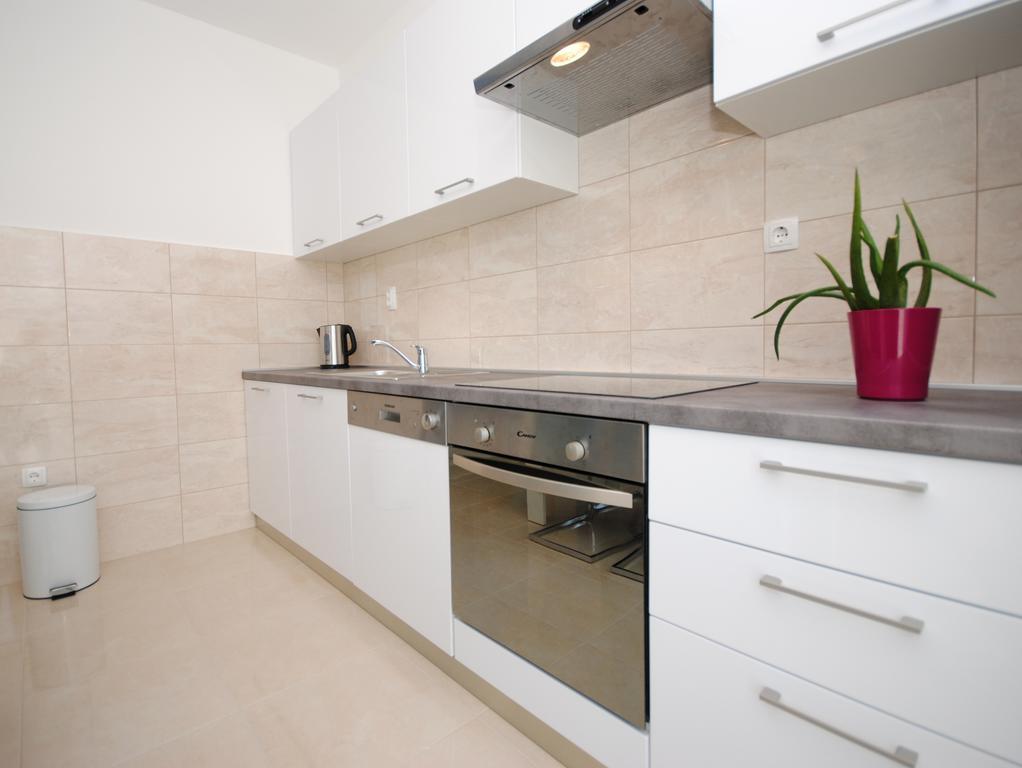 Apartments Valeria Kaštela Εξωτερικό φωτογραφία